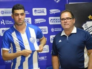 Nordestão : CSA embarca para Fortaleza, onde enfrenta o Ceará nesta terça-feira 