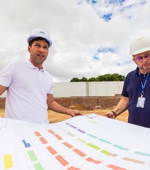Rodrigo Cunha acompanha início das obras do Mercado Público do Tabuleiro
