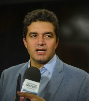 Prefeito Rui Palmeira parabeniza vitória de JHC nas redes sociais
