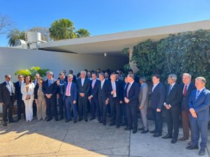 Vice-governador representa Alagoas em reunião sobre a reforma tributária