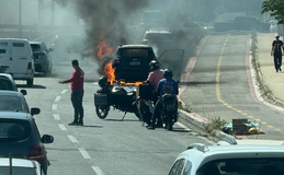 Carro incendeia na avenida Josefa de Melo, em Maceió; bombeiros são acionados