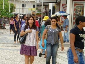 Pesquisa mostra que shopping e comercio disputam vendas