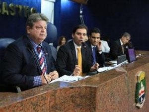 Câmara aprova reajuste para servidores municipais