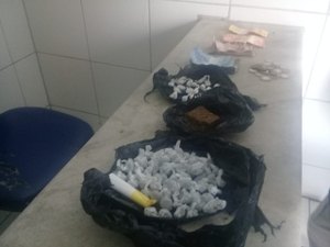 Denúncia anônima leva à apreensão de maconha na Vila dos Pescadores