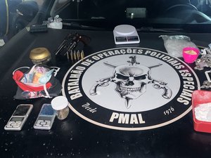 Armas e drogas são apreendidas por unidades especializadas da PM em Maceió