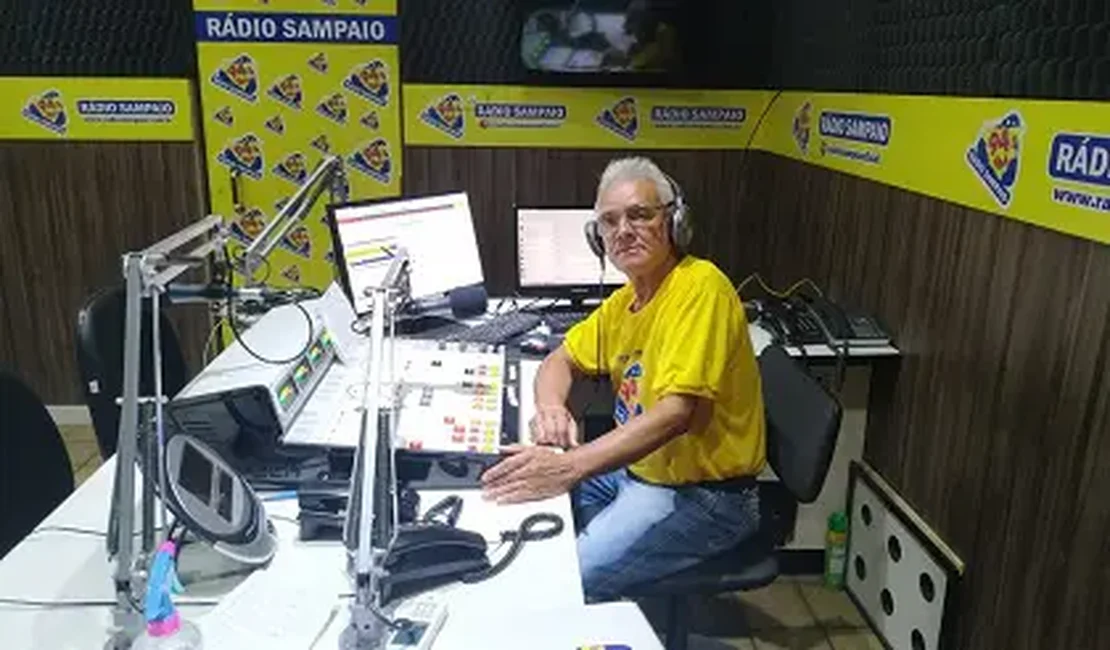 Locutor da Rádio Sampaio, Teteu do Sertão, morre vítima da Covid-19