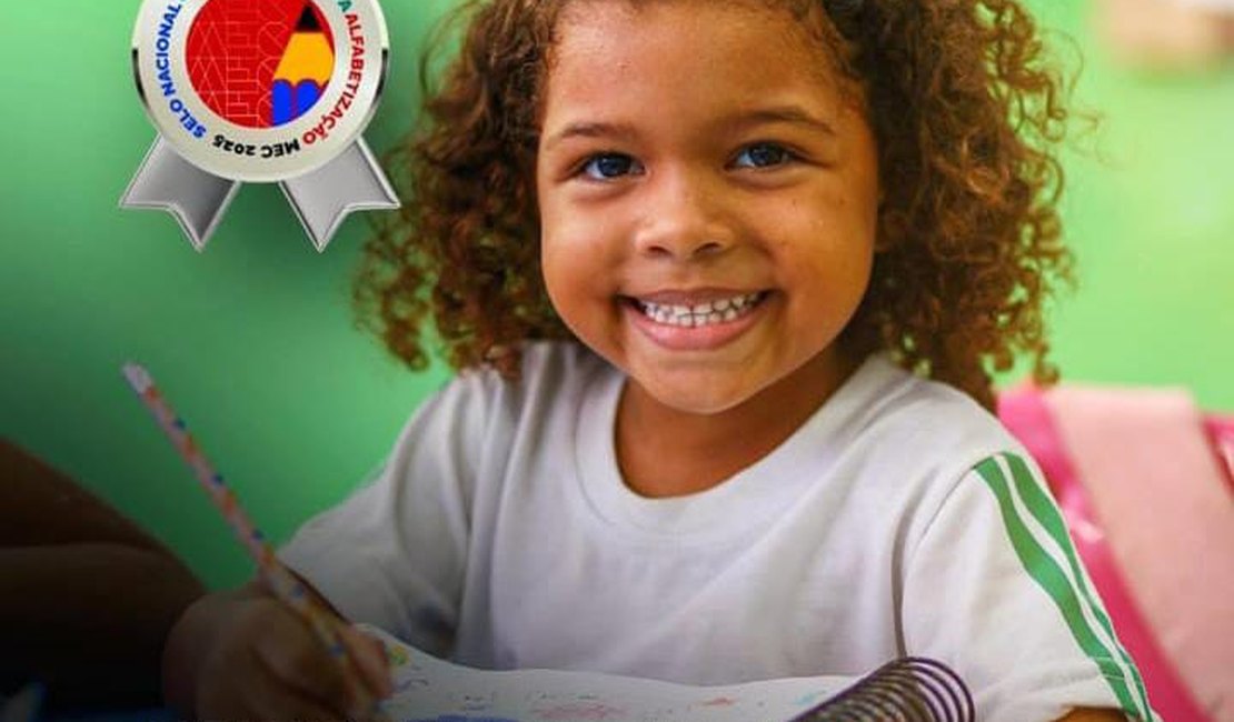 Educação de Japaratinga avança em 2025 e colhe resultados históricos