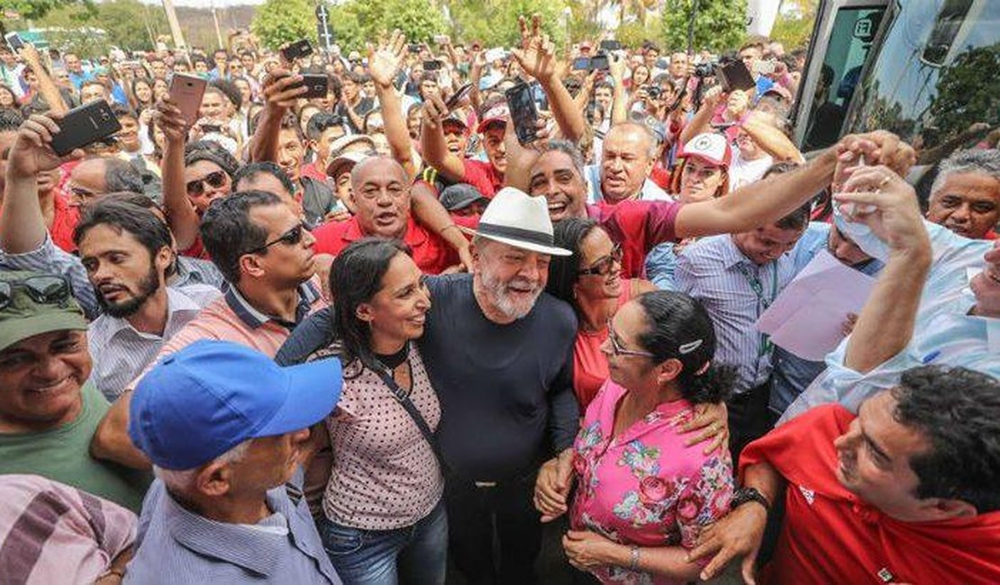 Em recente pesquisa, Lula desponta como o preferido para a presidência
