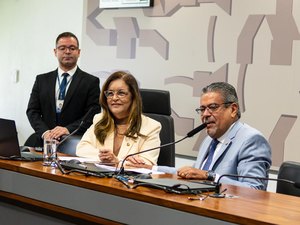 Senado instala Subcomissão de Prevenção e Tratamento do Câncer sob presidência da senadora Dra. Eudócia