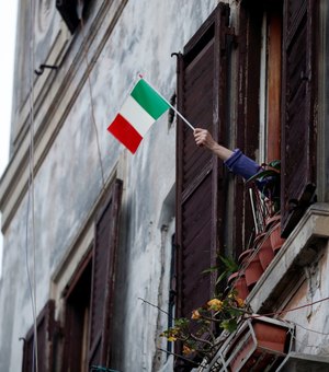 Itália tem menor número de novos casos de covid-19 em quase 50 dias