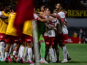 CRB e Vitória empatam em jogo da Copa do Nordeste