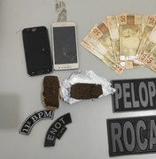 Após denúncia, polícia detém cinco pessoas por tráfico de drogas em Penedo