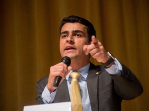 PSB oficializa JHC na disputa pelo comando da Câmara