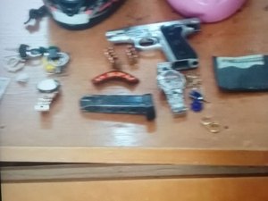 Homem é preso com pistola 380 no Centro de Maceió