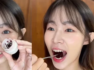 Morre influencer que ficou famosa por comer... produtos de maquiagem