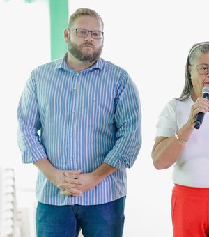 Prefeita visita grupo de jovens que participa de workshop preparatório para primeiro emprego