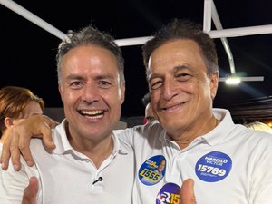 Galba Novaes participa de Caravana no Clima Bom e recebe apoio popular pelas ruas do bairro