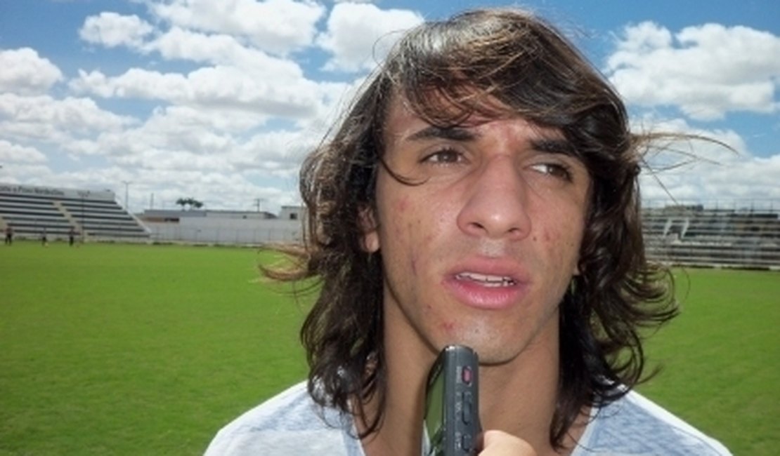 Jovem de 18 anos se apresenta como responsável por explosão em banco