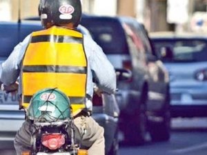 Suposto passageiro rouba veículo de mototaxista