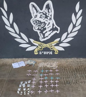 Polícia Militar apreende drogas com auxílio de cão farejador em Arapiraca