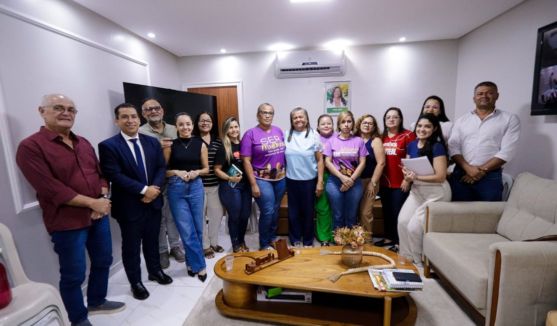 Câmara aprova reajuste de 6% para servidores da Educação em Palmeira dos Índios