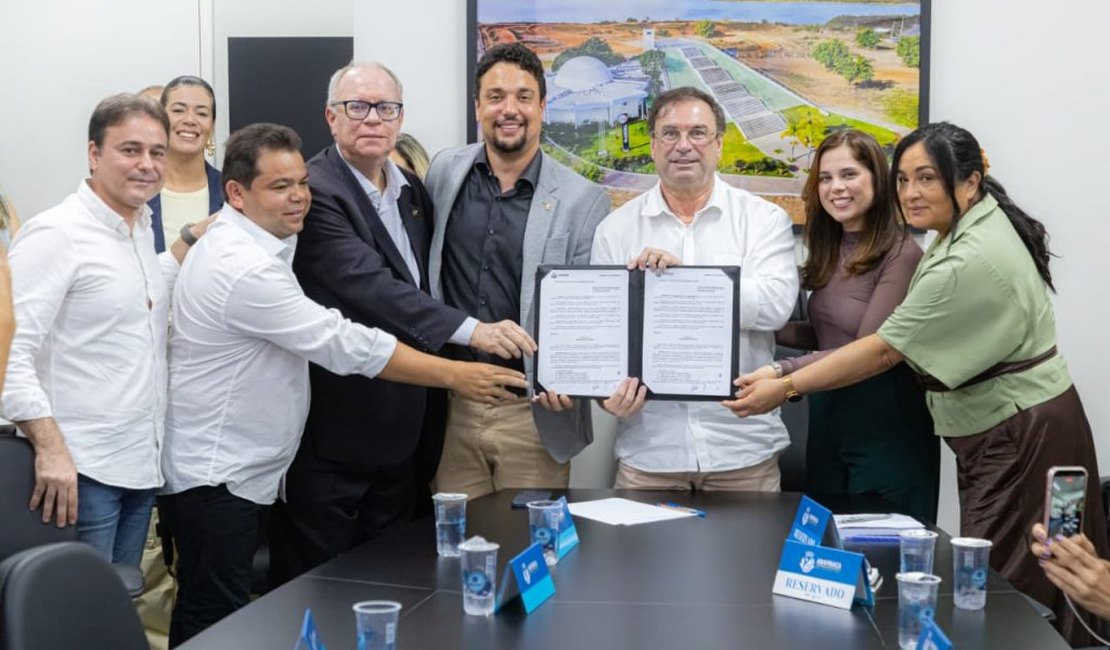 Decreto assinado por Luciano Barbosa amplia proteção social e prioriza população vulnerável