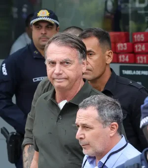 Moraes pede explicações sobre escolta que levou Bolsonaro ao hospital