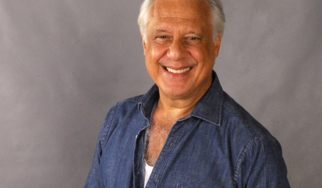 'Fui preso em Cingapura', revela Antonio Fagundes sobre viagem