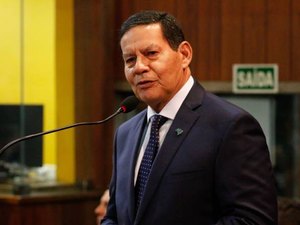 Bolsonaro decide enviar Mourão para posse de Alberto Fernández