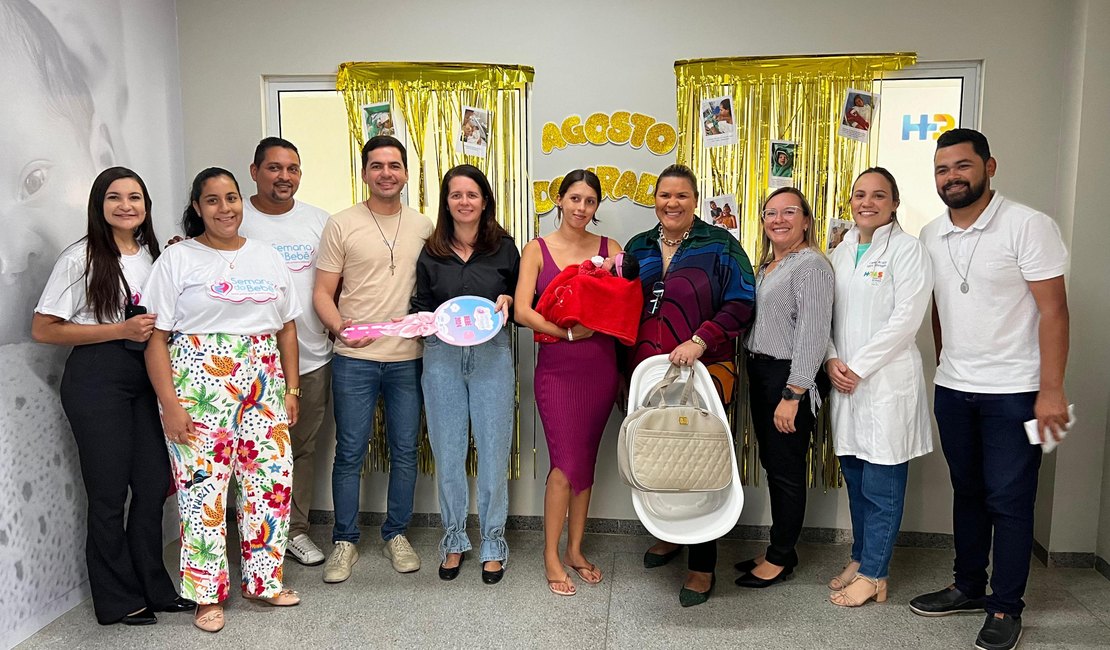 Recém-nascida na maternidade do HRAS recebe título de 'bebê-prefeita' de Delmiro Gouveia