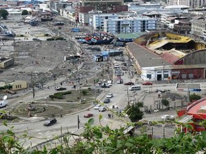 Terremoto de magnitude 7,3 atinge Japão; há alerta de tsunami