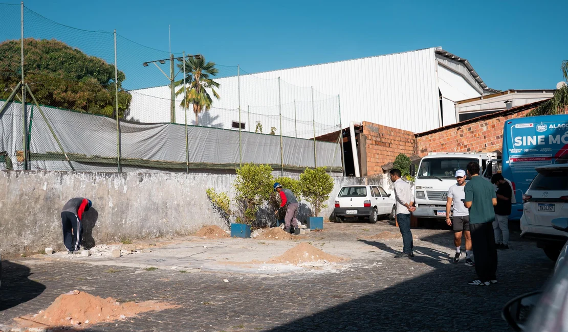 Governo inicia obra para nova praça de alimentação para permissionários do Mercado de Jaraguá