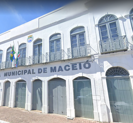 Cinco servidores têm salários suspensos após recadastramento determinado por Chico Filho