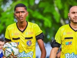 Técnico de futebol que insultou árbitro é solto após audiência de custódia