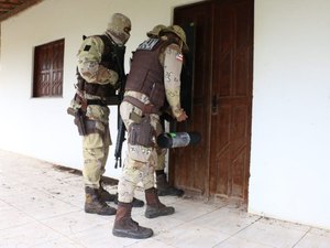 Polícia da Bahia faz reprodução simulada da morte do miliciano Adriano da Nóbrega