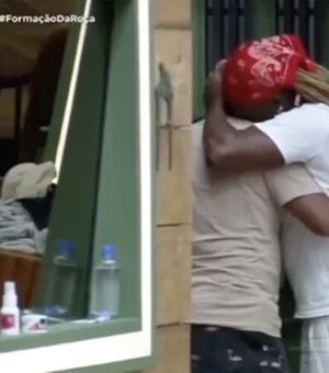 A Fazenda 17: Creo Kellab faz pedido inusitado a peão após ser expulso