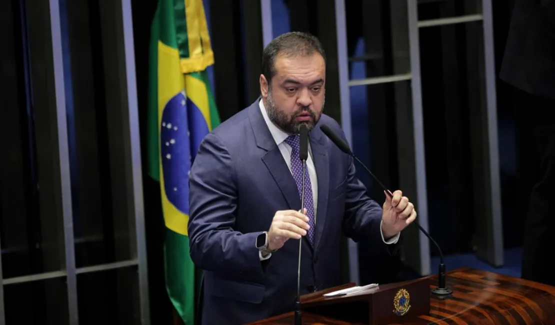 “Doa a quem doer, são narcoterroristas”, defende Castro sobre facções