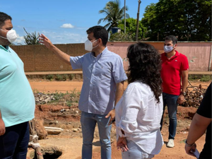 Vereador Túlio Freire reivindica melhorias nas ruas do Município