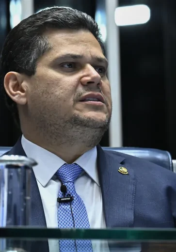 Alcolumbre: É ofensivo insinuar que cargos resolvem aprovação de Messias