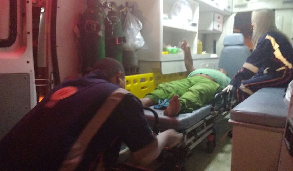 Colisão entre moto e ciclomotor deixa homem ferido em Arapiraca