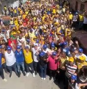 Mais de 10 mil pessoas acompanham Renan Filho e Cícero Cavalcante em caminhada histórica