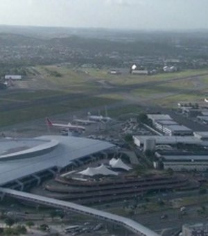 Avião da Azul faz pouso de emergência e fecha pista do Aeroporto do Recife