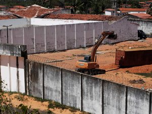 Ministério da Justiça quer presos com sintomas de covid-19 em contêineres