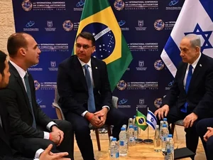 PL gasta R$ 209 mil com 'tour' de Flávio por Oriente Médio e Europa