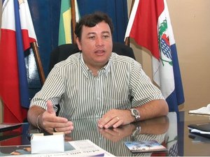 Cristiano Matheus é acusado de desviar mais de 1 milhão de prefeitura