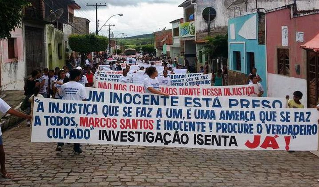 Moradores de Traipu protestam pedindo que Marcos Santos seja libertado
