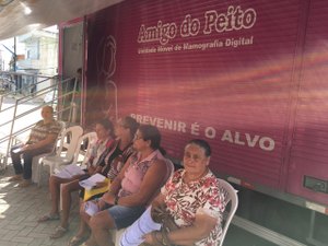 Parceria com a unidade móvel “Amigo do Peito” garante mais de 300 mamografias em Lagoa da Canoa