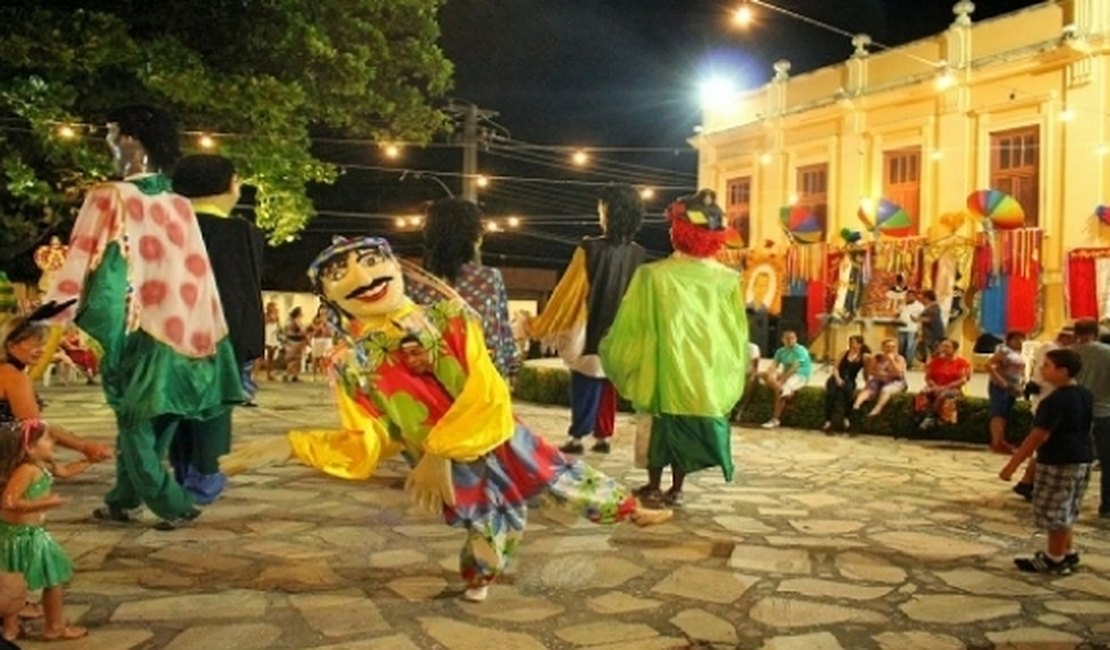 Cultura alerta sobre últimos dias de inscrições do Prêmio Carnaval Bicentenário 2017