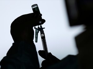 Vacinas de Oxford e da Pfizer são eficazes contra variante brasileira do coronavírus