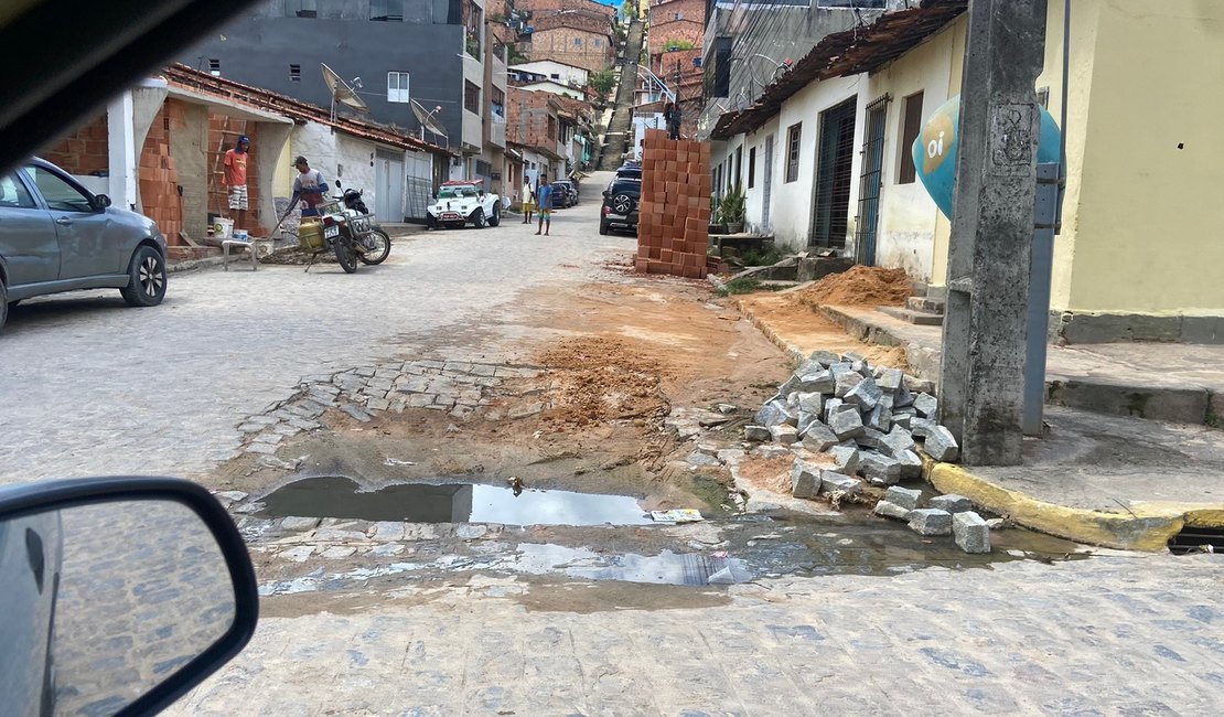 Moradores cobram tampas de bueiros em Maragogi